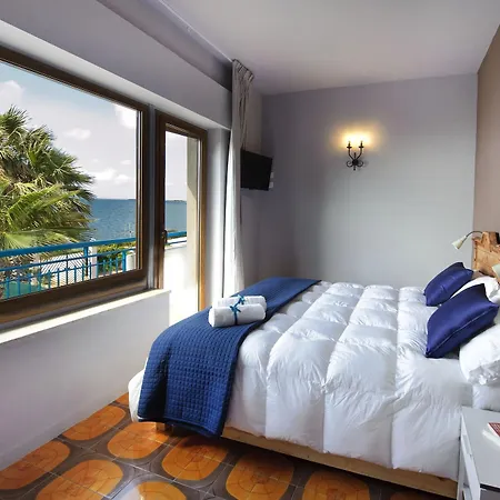 Relais Lo Stagnone Hotel 3*