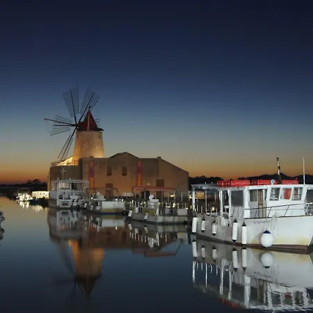 Relais Lo Stagnone Ξενοδοχείο 4*