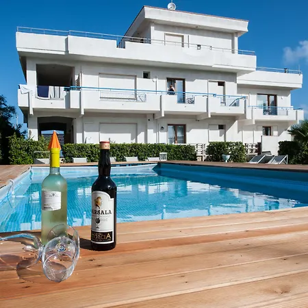Relais Lo Stagnone 4*
